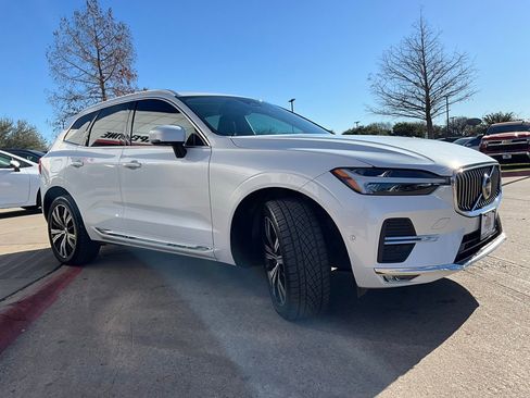 Used 2022 Volvo XC60 B5 Inscription w/ Advanced Package image 5