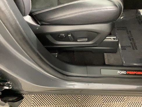 Used 2024 Ford Explorer ST image 9