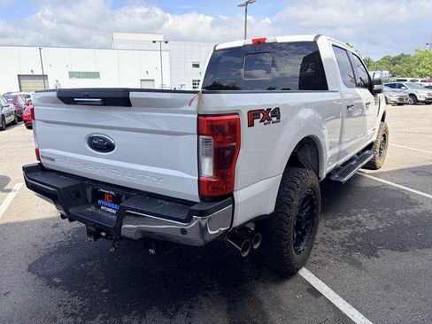 Used 2017 Ford F350 XLT w/ XLT Premium Package AWD/4WD image 5