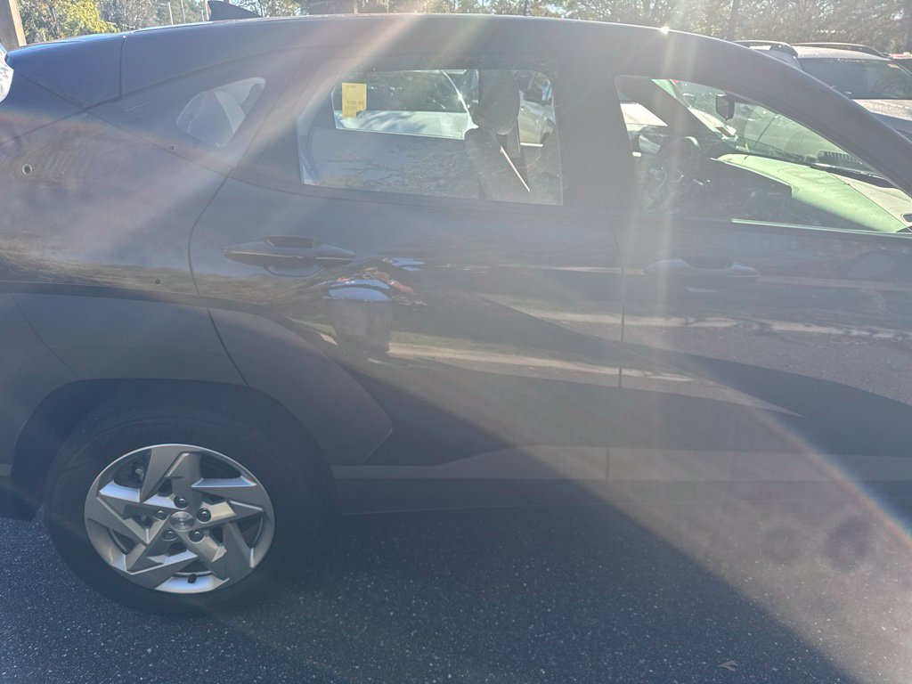 Used 2025 Hyundai Kona SE FWD image 24