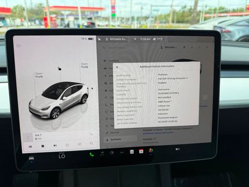 Used 2024 Tesla Model Y Long Range image 15