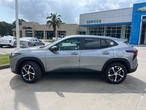 New 2026 Chevrolet Trax RS FWD image 3