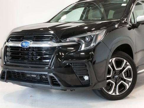 Used 2023 Subaru Ascent Limited w/ Technology Package AWD/4WD image 2