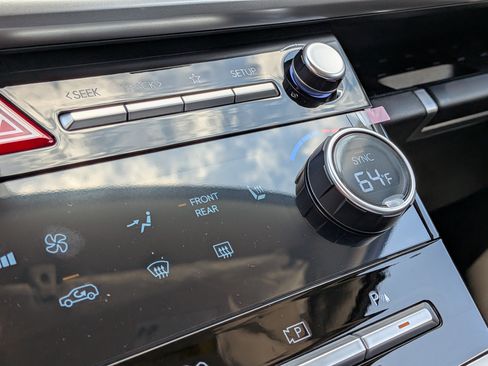 New 2027 Hyundai Santa Fe SEL FWD image 30
