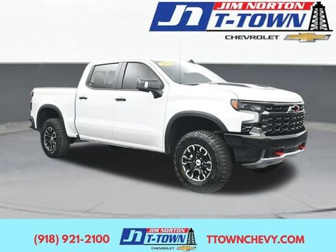 Used 2024 Chevrolet Silverado 1500 ZR2 w/ Technology Package AWD/4WD image 1