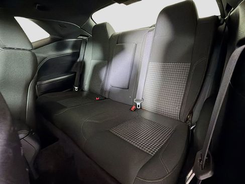 Used 2017 Dodge Challenger R/T image 13