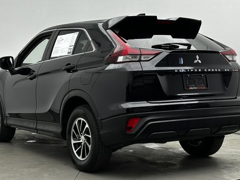 Used 2023 Mitsubishi Eclipse Cross ES image 5