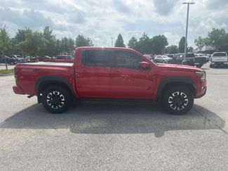 Used 2023 Nissan Frontier PRO-4X w/ Pro Convenience Package AWD/4WD video 4