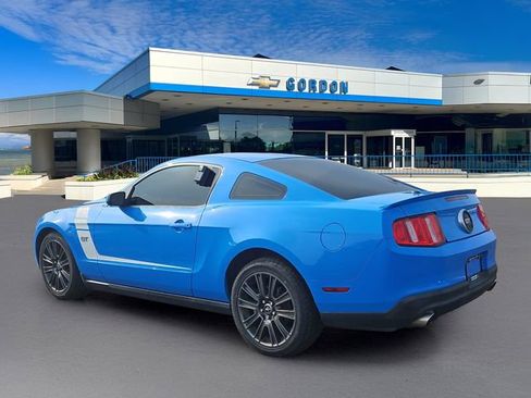 Used 2010 Ford Mustang GT image 7