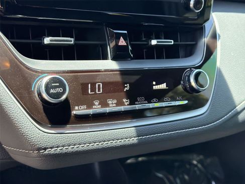 Used 2019 Toyota Corolla SE FWD image 38