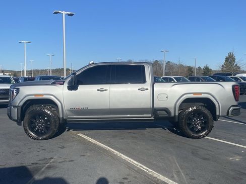 Used 2026 GMC Sierra 2500 AT4 w/ AT4 Premium Plus Package image 4