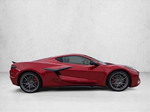 Used 2024 Chevrolet Corvette Z06 RWD image 4