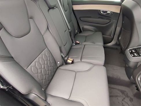 New 2026 Volvo XC90 B6 Plus w/ Protection Package Premier image 19