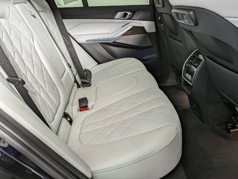 Certified 2023 BMW X5 xDrive40i w/ M Sport Package image 40