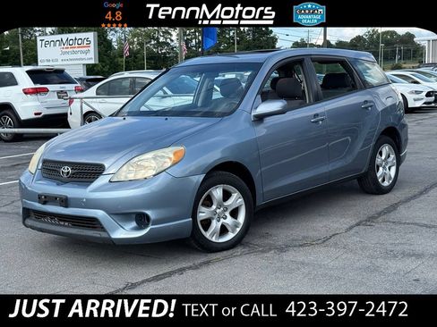Used 2005 Toyota Matrix XR FWD image 1