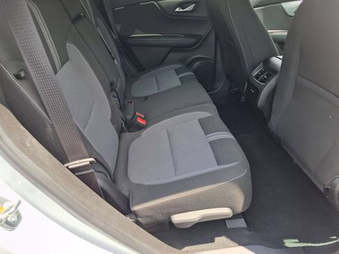 Used 2025 Chevrolet Blazer LT FWD image 28