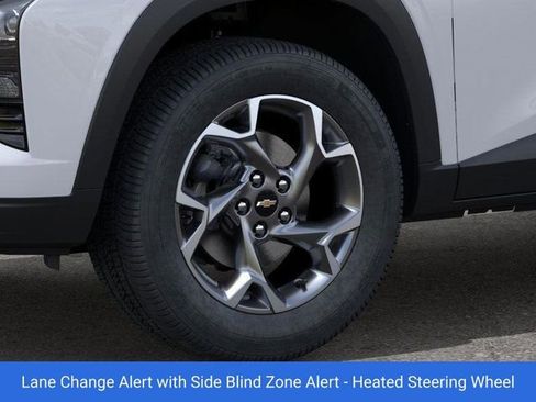 New 2026 Chevrolet Trax LT w/ Sunroof Package image 9