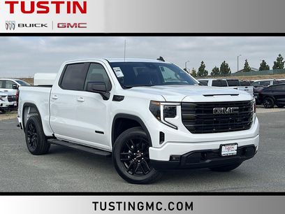 New 2026 GMC Sierra 1500 Elevation w/ LPO, Elevation Black Package
