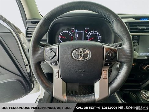 Used 2020 Toyota 4Runner SR5 Premium AWD/4WD image 11