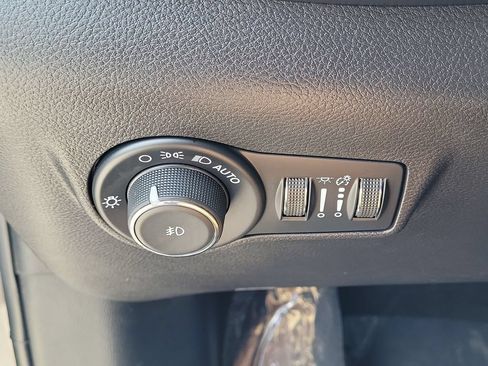 Used 2024 Jeep Compass Trailhawk AWD/4WD image 25