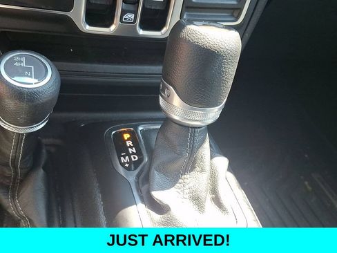Used 2025 Jeep Wrangler Unlimited Sport AWD/4WD image 14