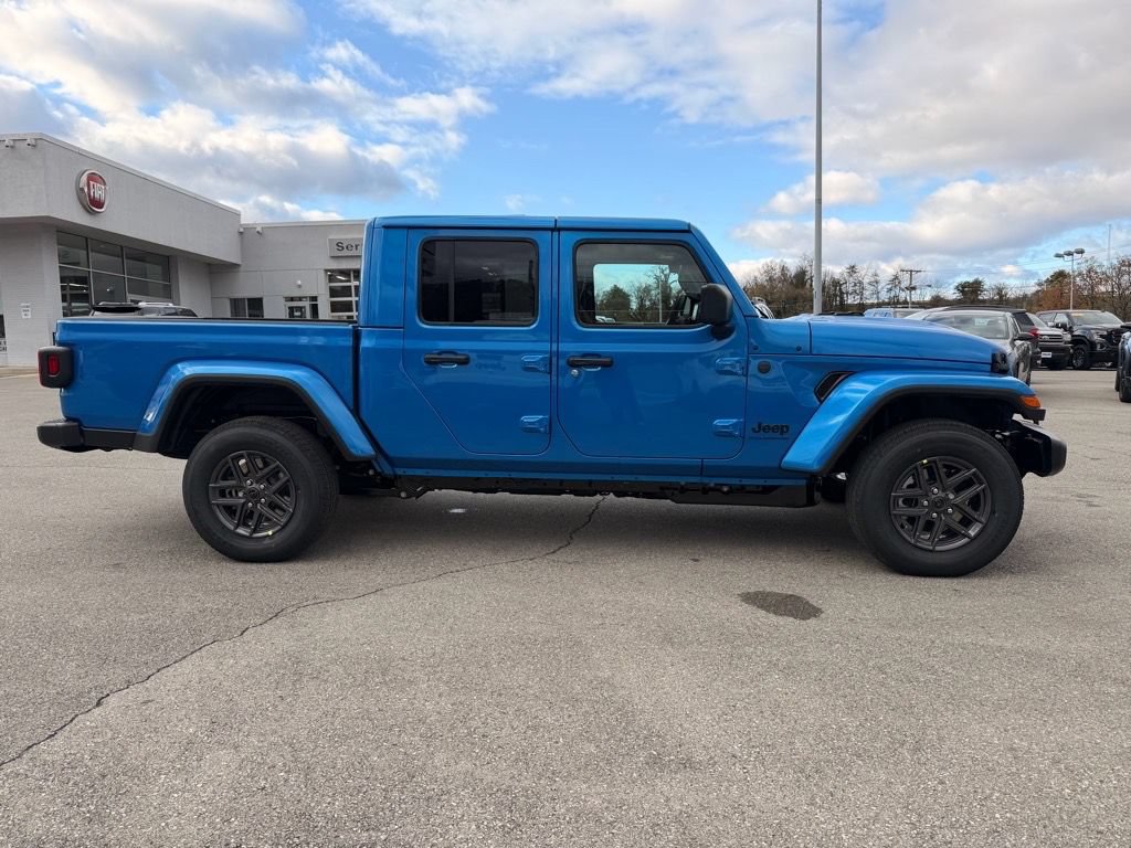 New 2026 Jeep Gladiator Sport AWD/4WD image 3