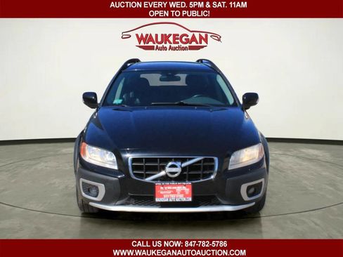 Used 2011 Volvo XC70 3.2 image 2