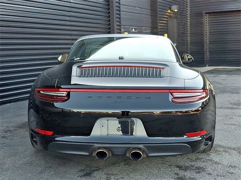 Used 2017 Porsche 911 Targa 4S image 6