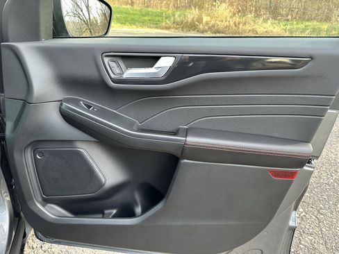 New 2026 Ford Escape ST-Line w/ Tech Pack #1 image 34