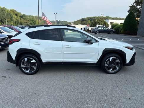 Used 2025 Subaru Crosstrek 2.5i Limited AWD/4WD image 6