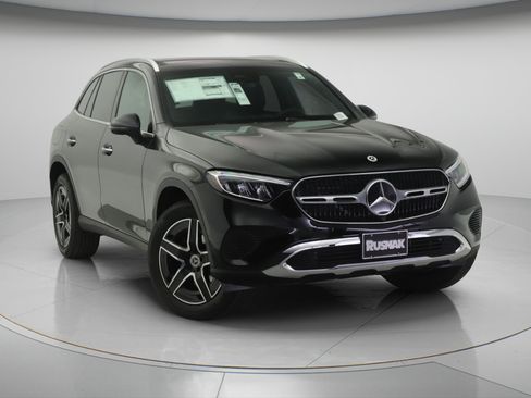 New 2027 Mercedes-Benz GLC 300 image 1