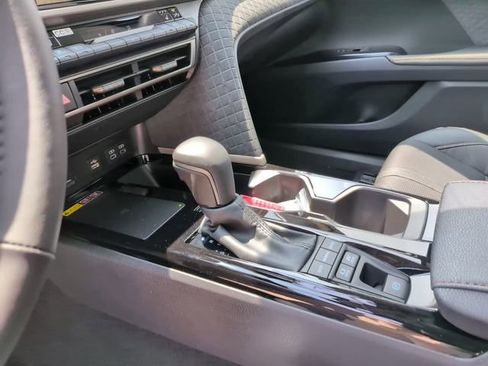 Used 2026 Toyota Camry XLE AWD/4WD image 21