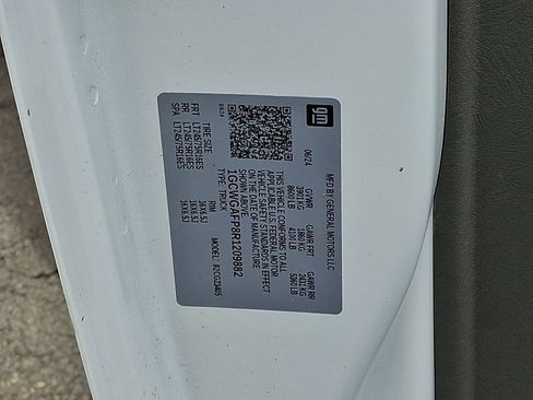 Certified 2024 Chevrolet Express 2500 w/ Driver Convenience Package image 27