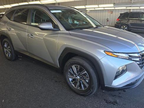 Used 2024 Hyundai Tucson Blue image 2