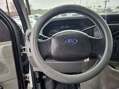 Used 2012 Ford E-450 and Econoline 450 Super Duty RWD image 10