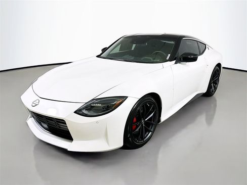 Used 2024 Nissan Z Performance w/ Floor Mat Package image 3