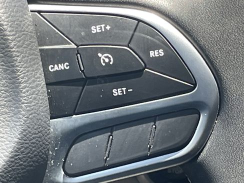 Used 2023 Chrysler Voyager LX FWD image 19