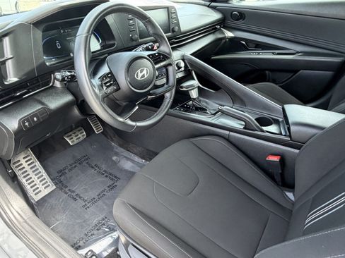 Used 2025 Hyundai Elantra Sport w/ Cargo Package FWD image 25