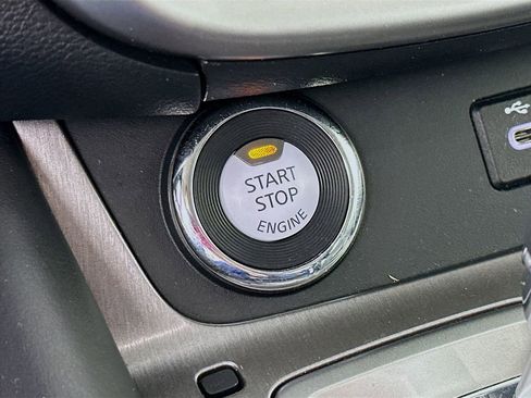 Used 2022 Nissan Murano SV image 20