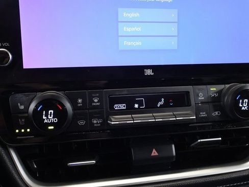 Certified 2024 Toyota Grand Highlander AWD image 25