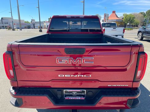 Used 2022 GMC Sierra 3500 Denali image 6