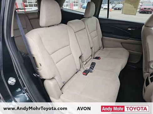 Used 2017 Honda Pilot LX image 30