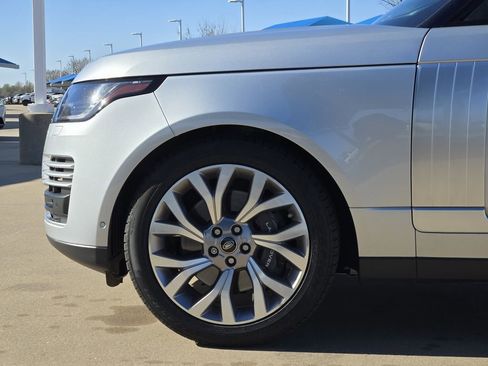 Used 2019 Land Rover Range Rover HSE image 29