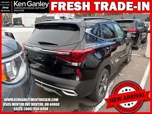 Used 2023 Kia Seltos S image 10