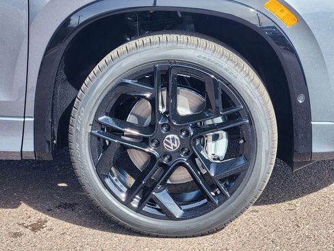 New 2026 Volkswagen Tiguan SE R-Line AWD/4WD image 30