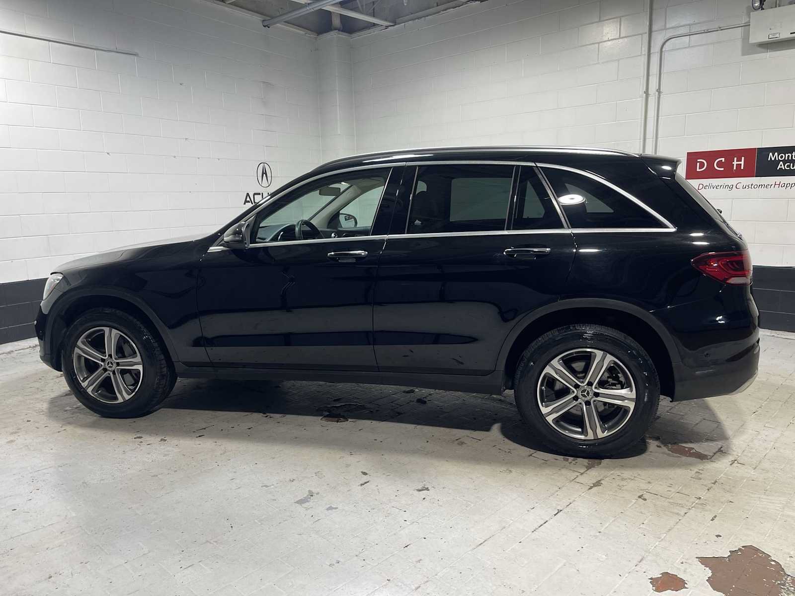 Used 2022 Mercedes-Benz GLC 300 4MATIC image 3