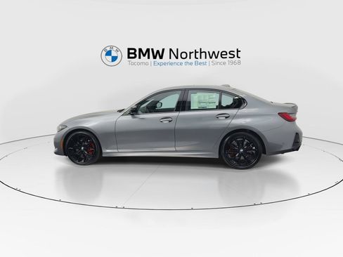 New 2026 BMW 330i xDrive Sedan w/ M Sport Package AWD/4WD image 11