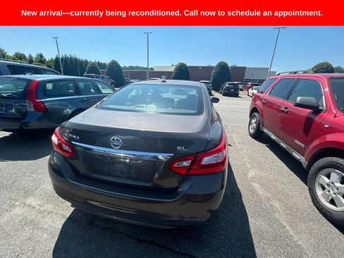 Used 2016 Nissan Altima 2.5 SL w/ 2.5 Technology w/LED Package FWD image 9