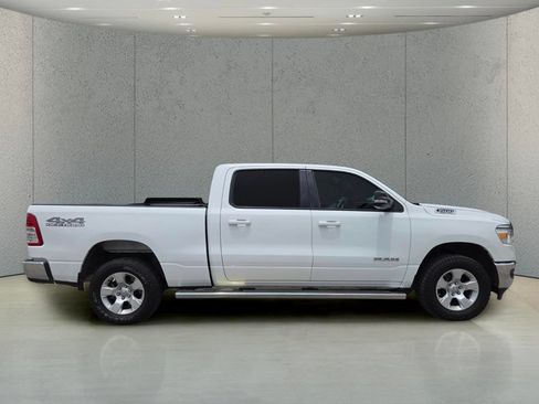 Used 2022 RAM 1500 Big Horn AWD/4WD image 3