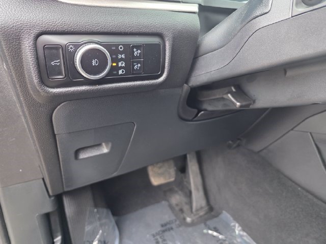 Used 2023 Ford Explorer XLT w/ Equipment Group 202A AWD/4WD image 25